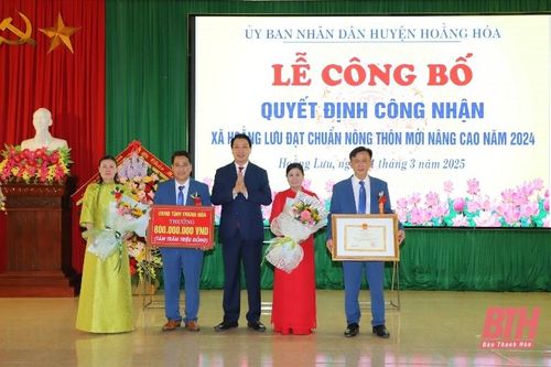 Hoằng Lưu đón nhận Bằng công nhận xã đạt chuẩn nông thôn mới nâng cao