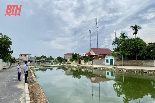 'Thắp sáng đường quê'