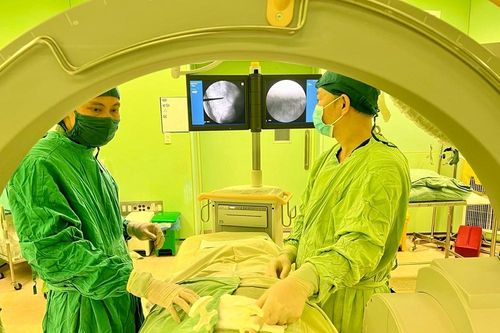 Y tế An Giang tận hiến chăm sóc sức khỏe Nhân dân