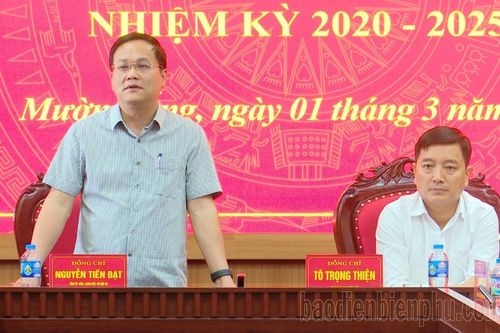 Bàn giao nhiệm vụ Bí thư Huyện ủy, Bí thư Đảng ủy Quân sự huyện Mường Ảng
