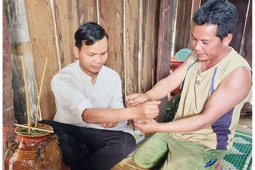 Nét đẹp trong phong tục kết nghĩa của người Bahnar