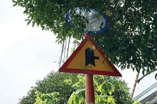 'Loạn' biển báo giao thông, người dân lo lắng bị phạt nguội