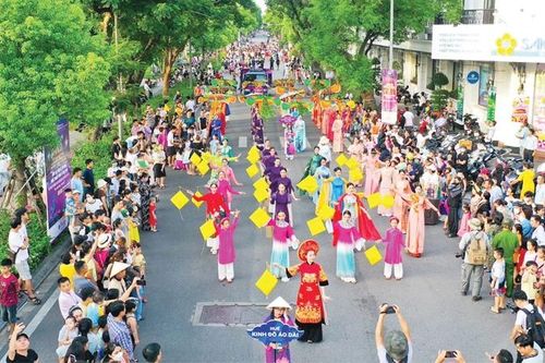 Đưa thông tin Năm Du lịch quốc gia đến với du khách