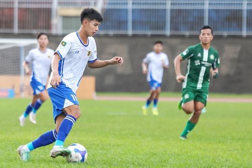 Vẫn chưa thấy nụ cười trên sân Tự Do