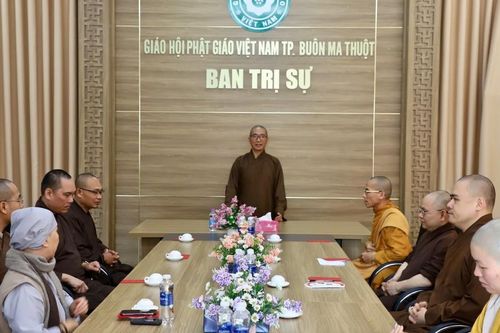 Đắk Lắk: Ban Trị sự GHPGVN TP.Buôn Ma Thuột sẽ vận động cúng dường 10.000 lá cờ Phật giáo mừng Phật đản