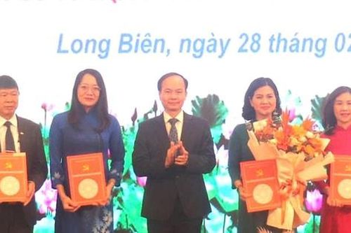 Hôm nay (1-3), nhiều cơ quan, ban, ngành của Trung ương và thành phố Hà Nội chính thức hoạt động theo tổ chức bộ máy mới