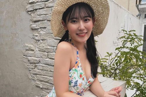 Người mẫu áo tắm Nhật giải nghệ vì bị sếp quấy rối tình dục
