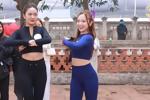 Cảnh gây tranh cãi trong 'Gặp nhau cuối tuần'