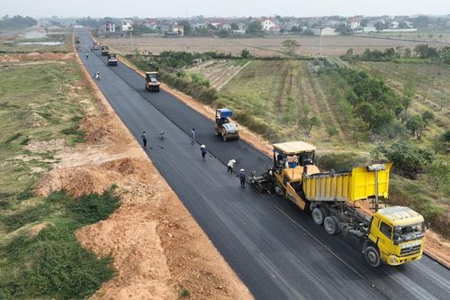 Phát triển hạ tầng giao thông: phân loại, ưu tiên các dự án tốt