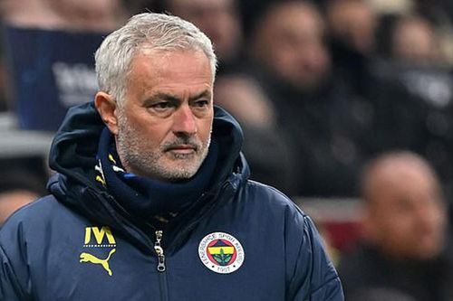 Mourinho được giảm án phạt sau lùm xùm phân biệt chủng tộc