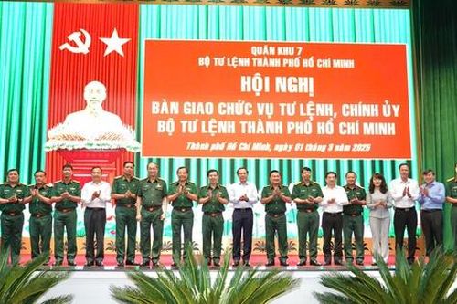 Bộ Quốc phòng bổ nhiệm Tư lệnh, Chính ủy Bộ Tư lệnh TPHCM