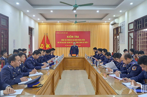 Kiểm tra công tác chuẩn bị ra quân huấn luyện tại Hải đội 102