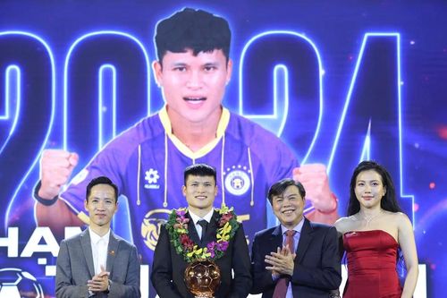 Cơ hội cho Quả bóng đồng Phạm Tuấn Hải tỏa sáng
