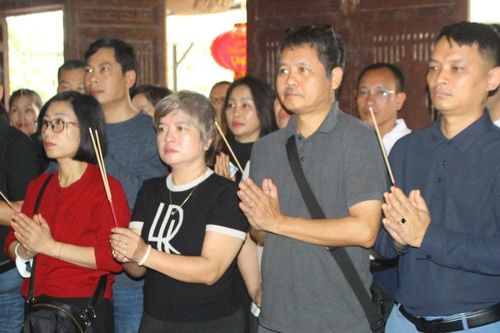 Báo GD&TĐ thăm Khu Di tích Quốc gia đặc biệt Đại thi hào Nguyễn Du