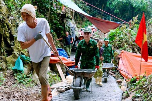 Sức mạnh lòng dân trên những cung đường tuần tra biên giới