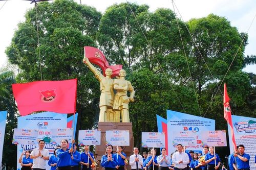 Nhiều hoạt động thiết thực khởi động Tháng Thanh niên trên cả nước