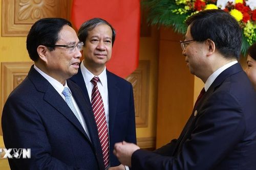 Thủ tướng: Đại học Thanh Hoa tăng cường hợp tác giáo dục với Việt Nam