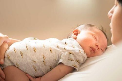 Tỉ lệ sinh chạm đáy 125 năm, Nhật Bản chấp nhận một thực tế buồn