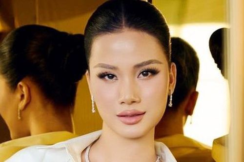 Á hậu '10 năm chăn trâu' được cầu hôn bằng nhẫn kim cương 'khủng'