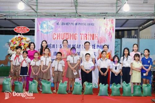31 trẻ mồ côi có hoàn cảnh khó khăn được nhận đỡ đầu