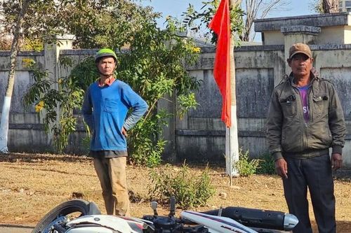 Pleiku: Xe máy va chạm với xe công nông, 1 người bị thương