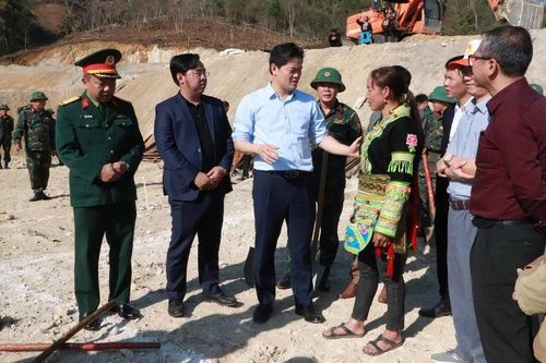 Lễ khởi công xóa nhà tạm, nhà dột nát cho 2 hộ dân xã Sùng Phài