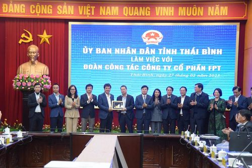 Tập đoàn FPT đề xuất hợp tác về chuyển đổi số và đầu tư giáo dục tại tỉnh Thái Bình