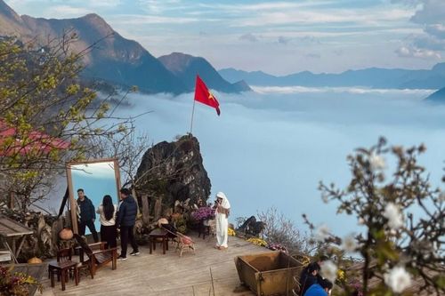 Say đắm trước biển mây bồng bềnh ở Sa Pa