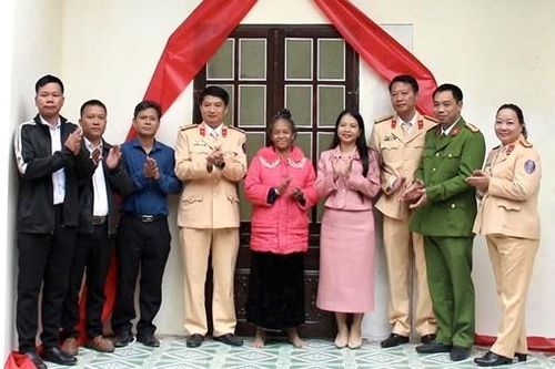 'Sắc nắng' trên những cung đường nơi rẻo cao