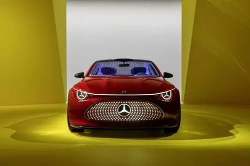 Mercedes-Benz dừng sản xuất dòng xe chạy điện EQ