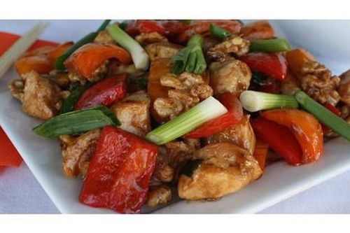 Bật mí cách làm vài món ngon khó cưỡng với 'vua của các loại hạt', tốt với người bị gout và kiểm soát đường huyết