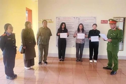 Bắt 3 người phụ nữ lừa đảo 'chạy án' tiền tỷ