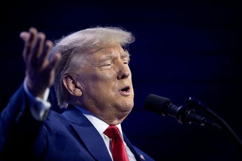 Phản ứng trái chiều về đề xuất 'thẻ vàng' 5 triệu USD của ông Trump