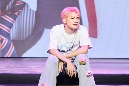 Lùm xùm ở rạp chiếu phim 'Anh trai say hi'