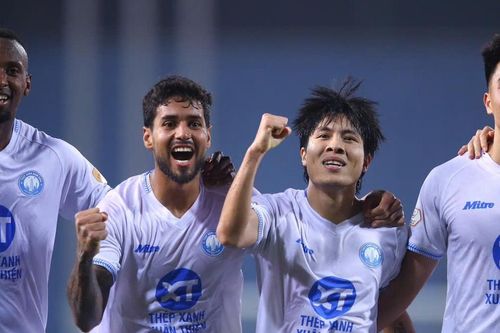 Đương kim vô địch Nam Định tăng tốc tại V-League