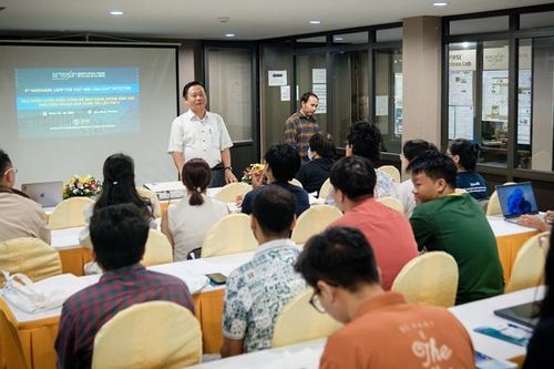 Khai mạc trại huấn luyện phần cứng lĩnh vực phát hiện nhanh ánh sáng yếu lần thứ 4