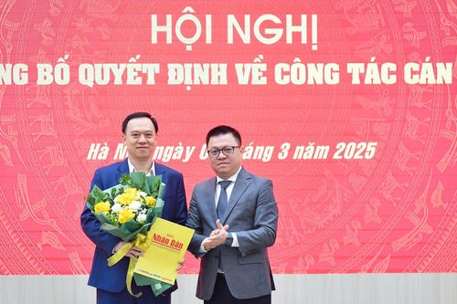 Báo Nhân Dân công bố các quyết định về công tác cán bộ