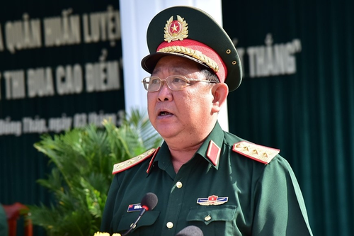 Thượng tướng Huỳnh Chiến Thắng dự Lễ ra quân huấn luyện của Trung đoàn 9 (Sư đoàn 8, Quân khu 9)