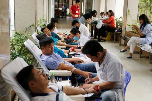 Tuổi trẻ Bệnh viện 199 hiến gần 200 đơn vị máu ngay đầu Tháng Thanh niên