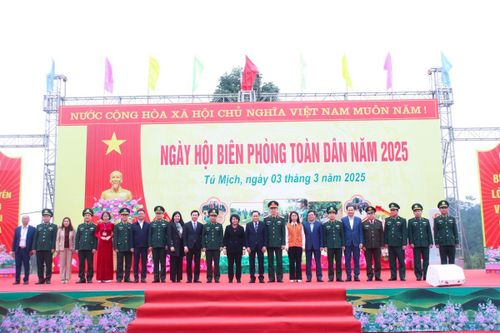 'Ngày hội Biên phòng toàn dân' trên biên giới xã Tú Mịch