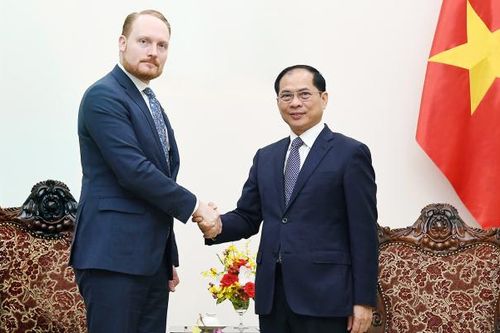 Sớm phê chuẩn Hiệp định Bảo hộ đầu tư Việt Nam - EU để mở ra cơ hội hợp tác mới