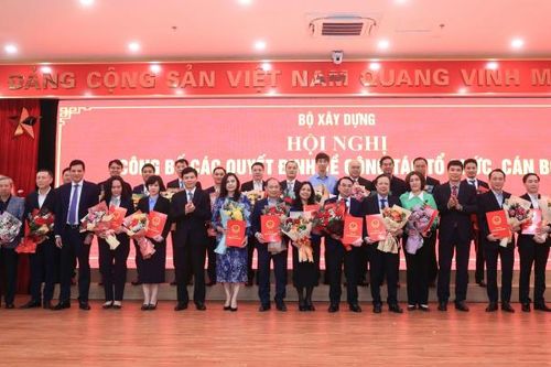 Trao Quyết định bổ nhiệm Tổng biên tập Báo Xây dựng
