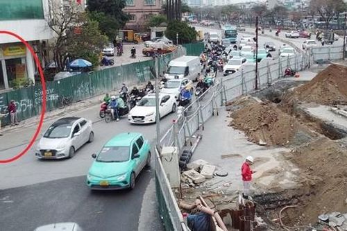 Bỏ đèn xanh, đỏ tại nút giao Giải Phóng - Kim Đồng