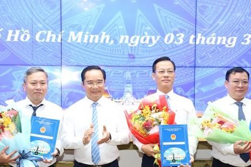 Chủ tịch TPHCM điều động, bổ nhiệm nhiều cán bộ chủ chốt