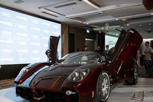 Cận cảnh siêu xe Pagani Utopia Roadster đầu tiên tại Đông Nam Á