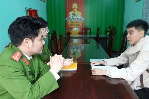 Tài khoản bất ngờ tăng thêm 219 triệu, thanh niên trình báo công an nhờ xử lý
