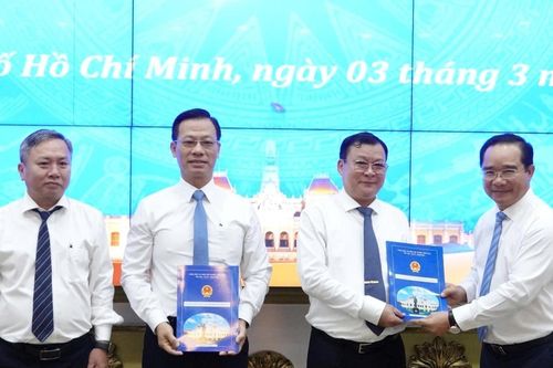 TPHCM bổ nhiệm hàng loạt cán bộ sau tinh gọn bộ máy