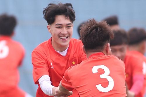 Cầu thủ Việt kiều Hà Lan được 'làm mẫu' ở U17 Việt Nam