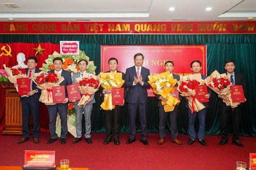 Kiện toàn công tác cán bộ một số sở, ngành ở Hải Phòng sau hợp nhất