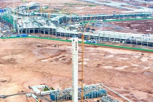 Tháp không lưu sân bay cao nhất Việt Nam vượt tiến độ thi công hai tháng